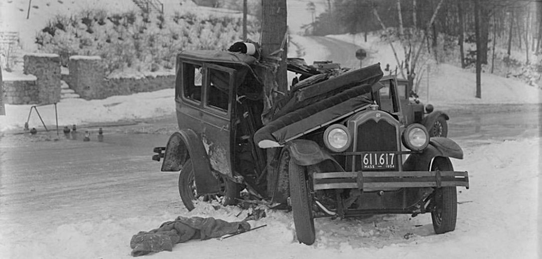 Wypadki drogowe w latach 20-tych - zdjęcia