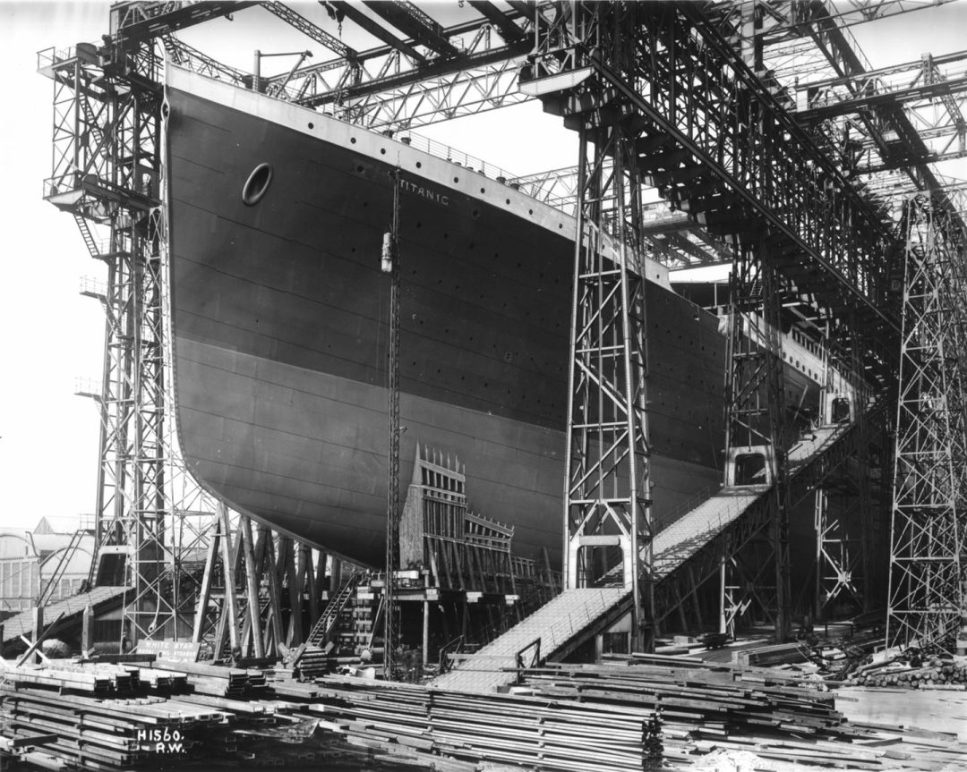 Dziób Titanica podczas budowy