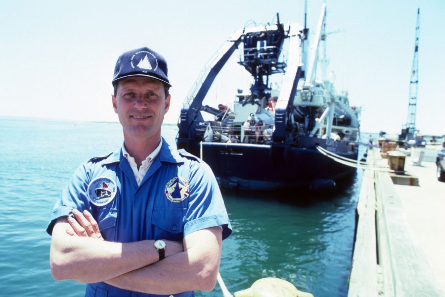 Ballard podczas ekspedycji do wraku Titanica w 1986 roku