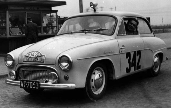Syrena 102 załogi Marian Repeta / Franciszek Podstawka - Rajd Monte Carlo 1962 (fot. tygodnik Motor)