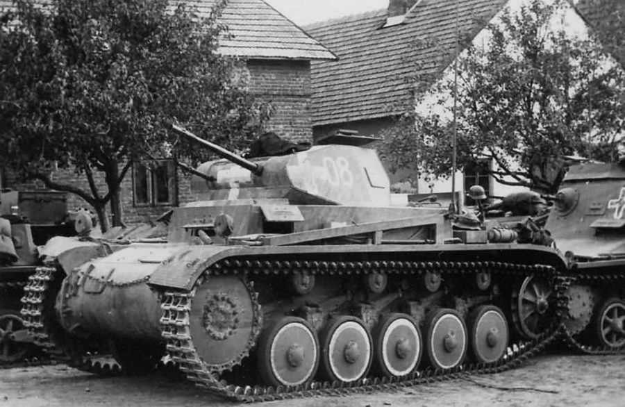 Czołgi PzKpfw II obok mniejszych PzKpfw I stanowiły trzon niemieckich sił pancernych