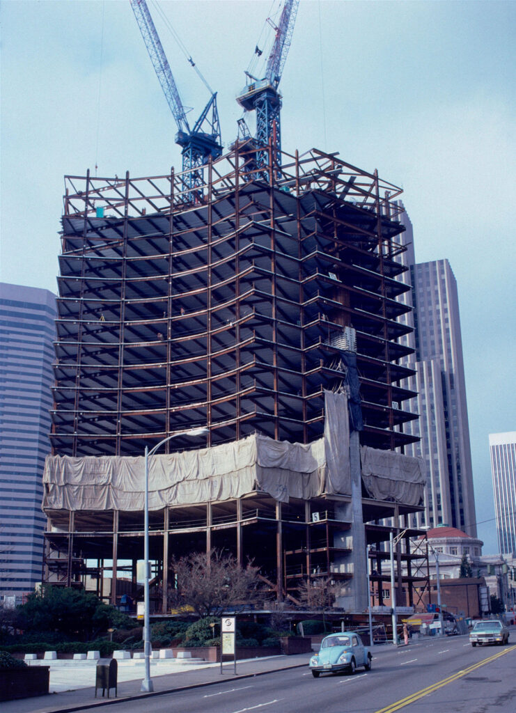 Columbia Center podczas budowy (fot. Steve Morgan)