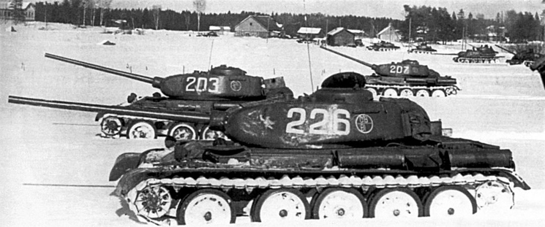 T-44 podczas zimowych manewrów
