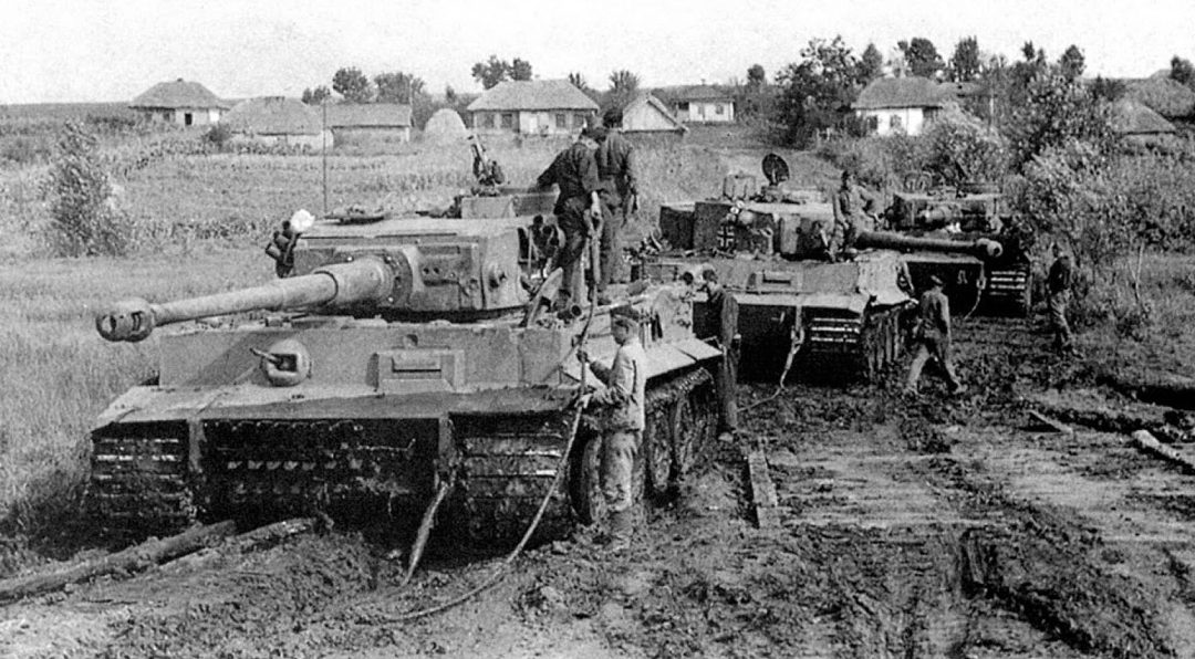 Niemiecki PzKpfw VI tygrys uznawany jest za jeden z najlepszych czołgów II wojny światowej. Pod koniec wojny nei był już tak skuteczny jak w momencie wprowadzenia, a pod względem konstrukcji był ślepą uliczką