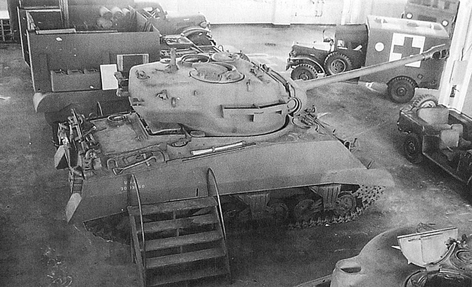 M4A3 Sherman z wieżą czołgu T26E3 z armatą kalibru 90 mm