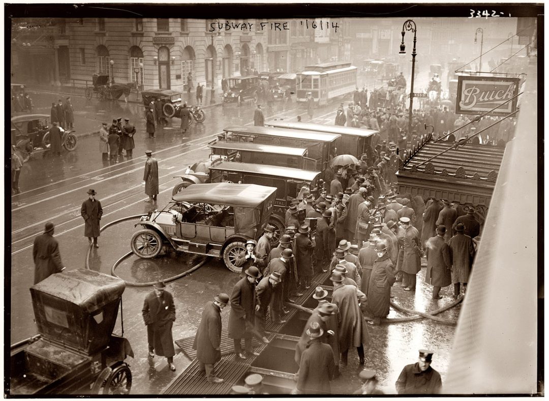 Pożar w nowojorskim metrze - 6 stycznia 1915 (fot. Bain News Service)