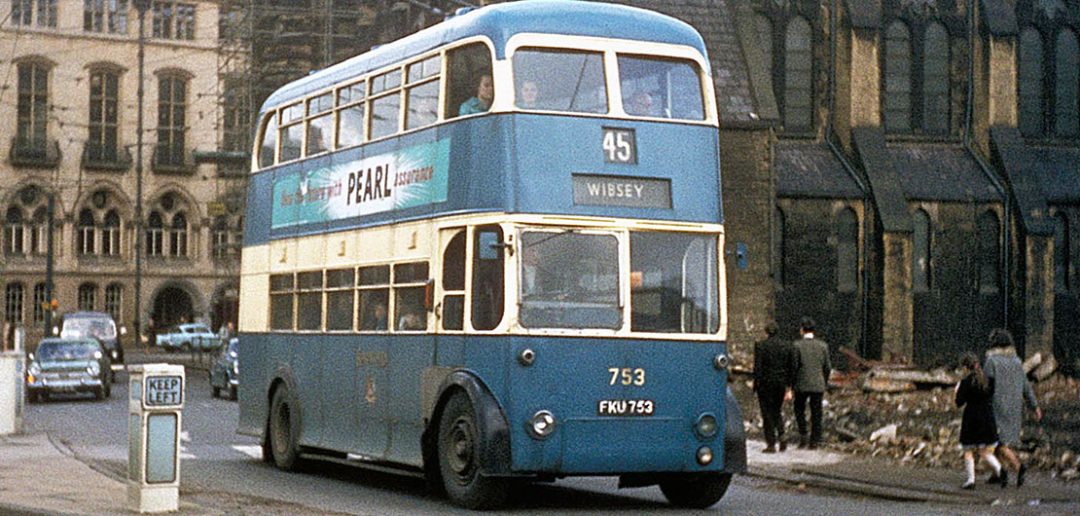 Trolejbus na ulicach Bradford w latach 60. - zdjęcie