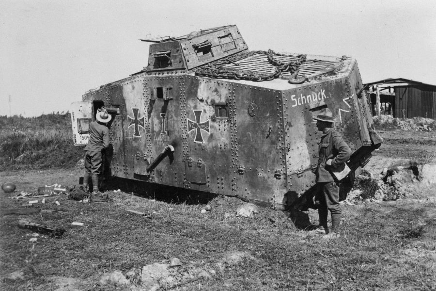 A7V - jedyny niemiecki czołg, który wszedł do produkcji i wziął udział w walce - jego efektywność była jednak bardzo mała