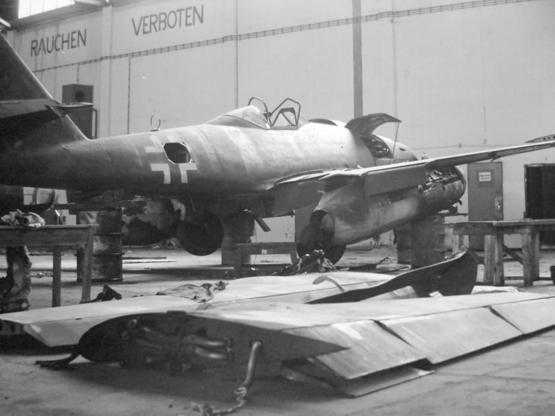 Zniszczony Me 262