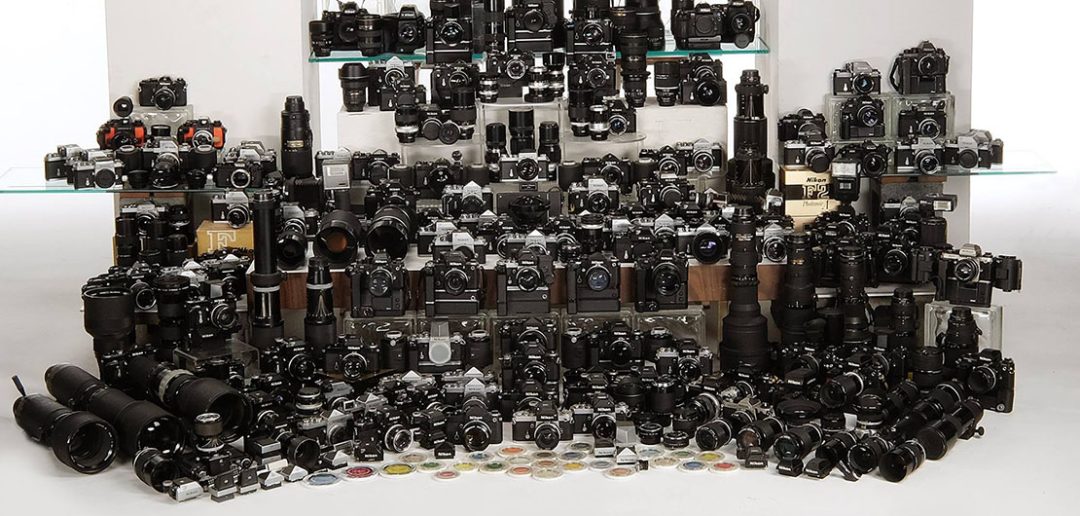 Niesamowita kolekcja aparatów i obiektywów Nikona - zdjęcie