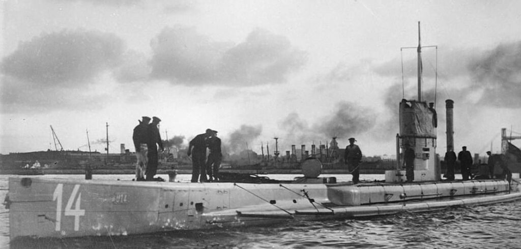 SM U-15 - pierwszy zatopiony u-boot (na zdjęciu SM U-14)