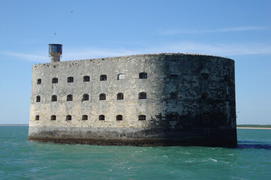 Fort Boyard (fot. Mpkossen/Wikimedia Commons)