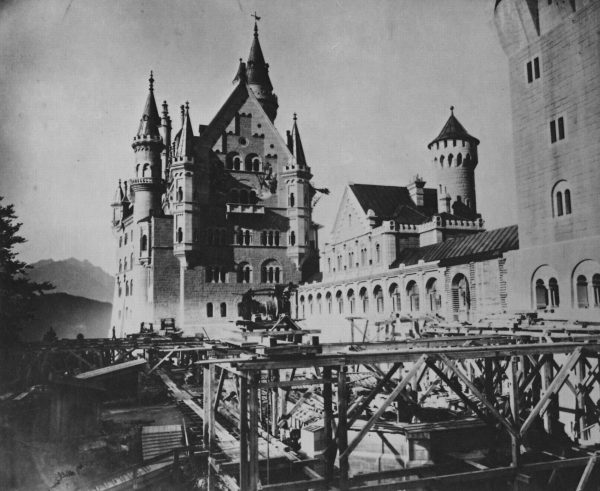 Zamek Neuschwanstein podczas budowy