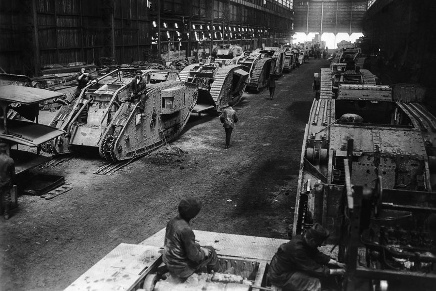 Zdobyte brytyjskie czołgi w niemieckich zakładach remontowych