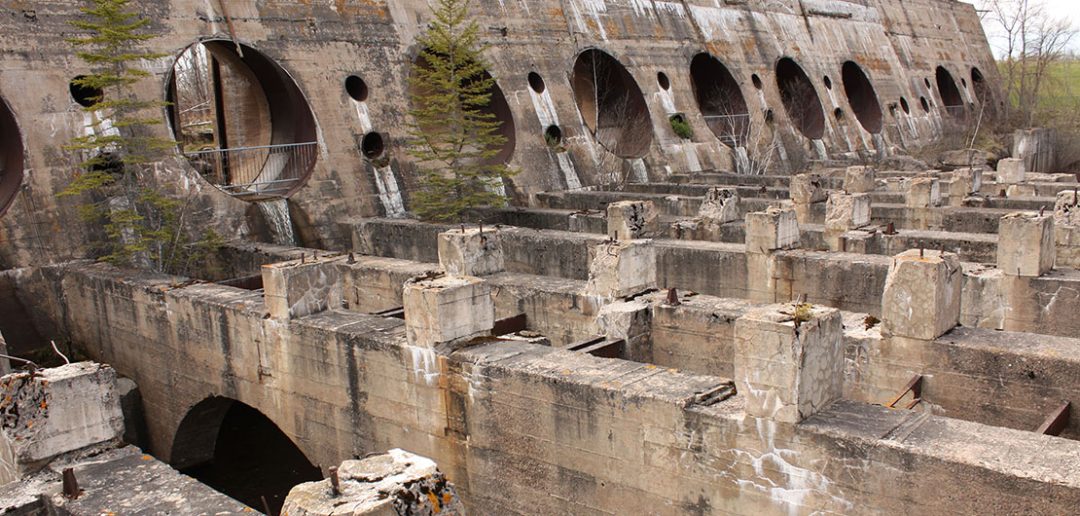 Old Pinawa Dam - opuszczona zapora wodna w Kanadzie