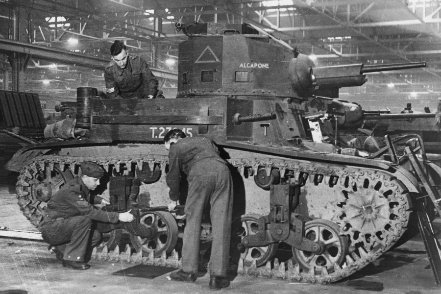 M2A4 Light Tank w trakcie budowy
