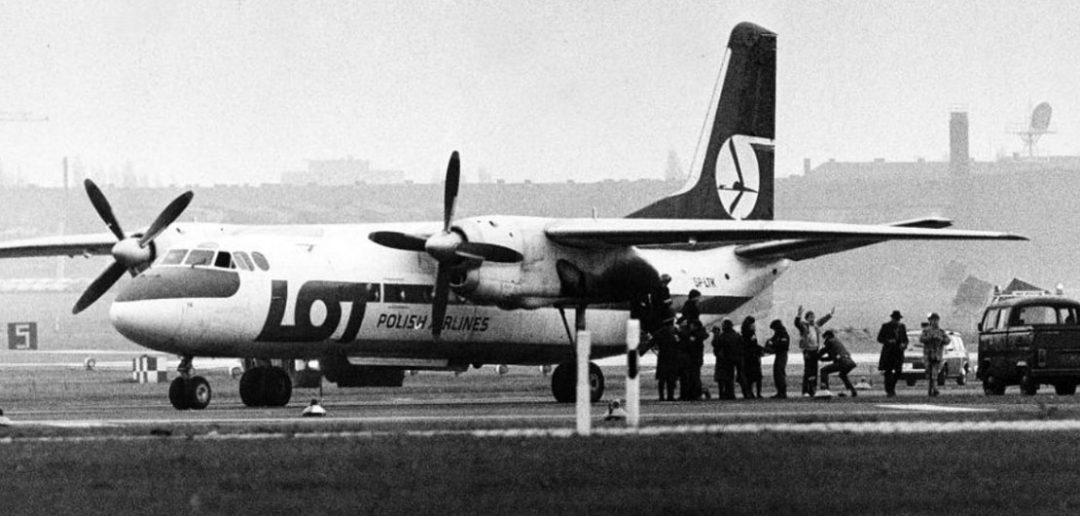 LOT - Landet Oft in Tempelhof - najważniejsze porwania polskich samolotów