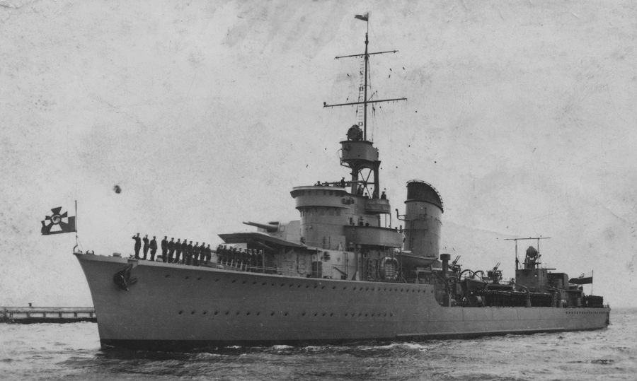 ORP Błyskawica wpływa do Gdyni, 1937