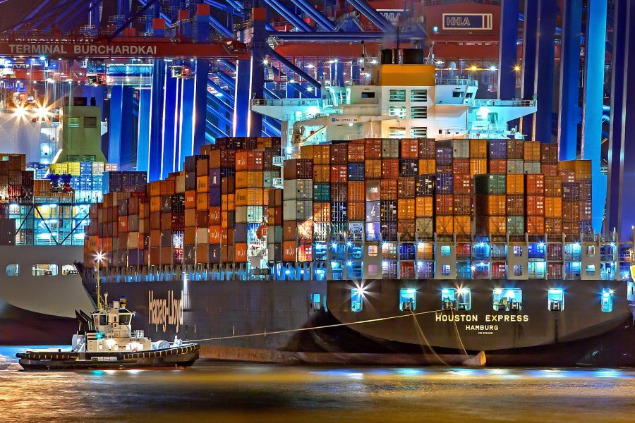 Współczesny kontenerowiec Houston Expresss o długości 332,4 m i pojemności 8400 TEU