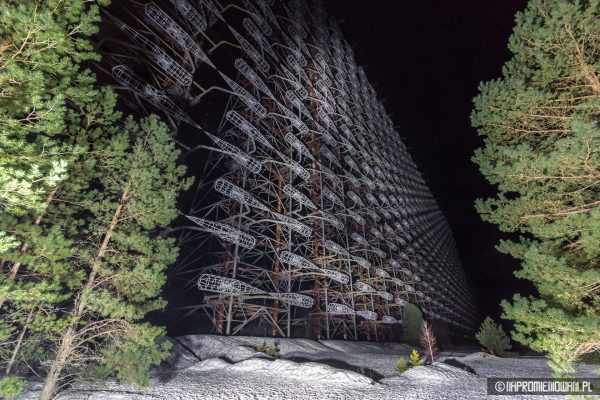 Antena odbiorcza radaru Duga w Czarnobylu (fot. napromieniowani.pl)