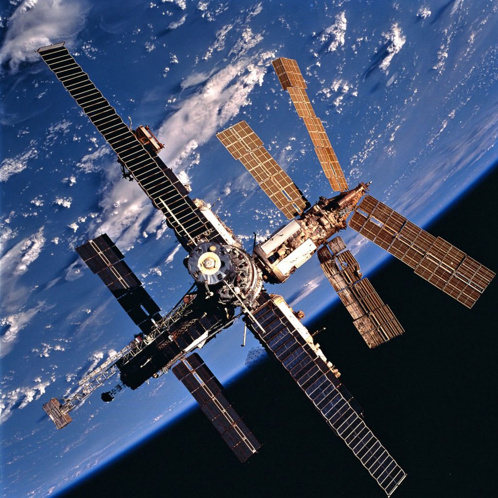 Stacja orbitalna Mir (fot. NASA)