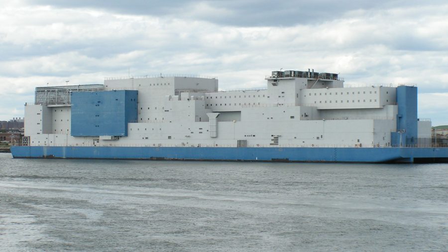 Vernon C. Bain Correctional Center (fot. Wikimedia Commons)