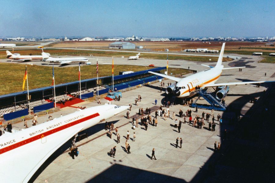 Prezentacja Airbusa A300 (na lotnisku znajdował się również drugi prototyp Concorde) (fot. Airbus)