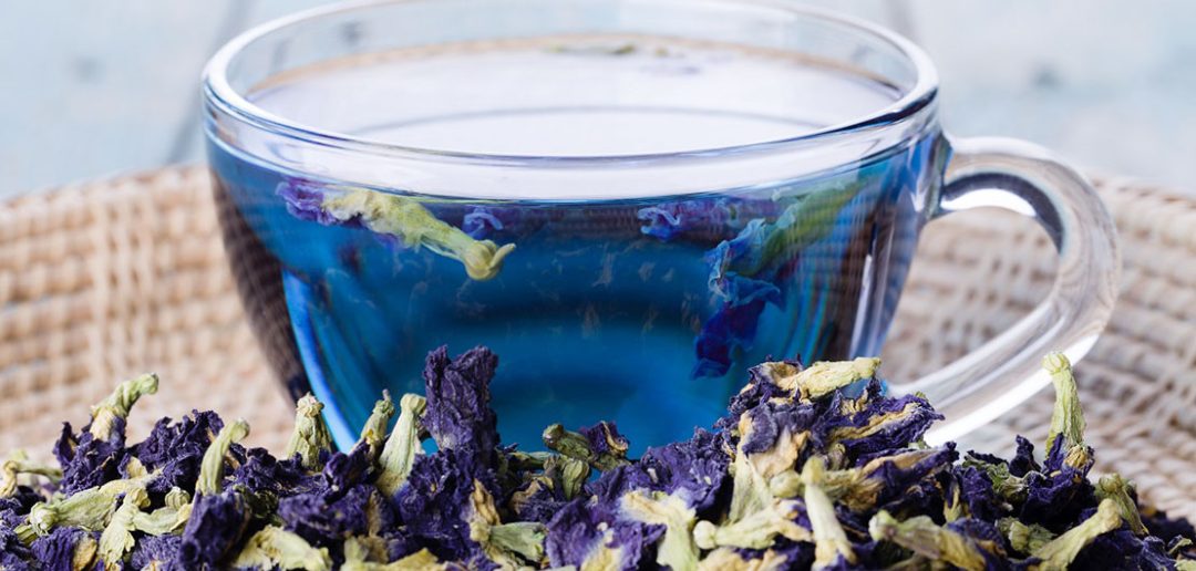 Herbata niebieska - czy atrakcyjny wygląd to jedyna jej zaleta?