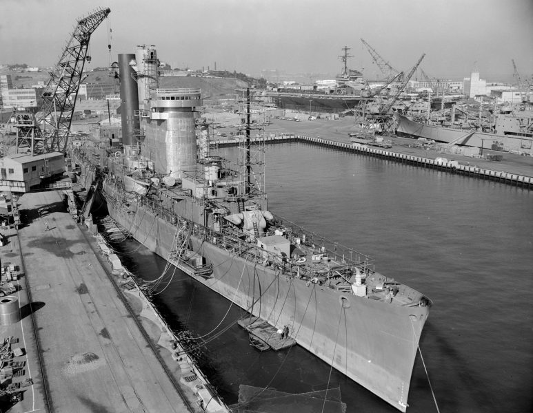 USS Chicago podczas przebudowy