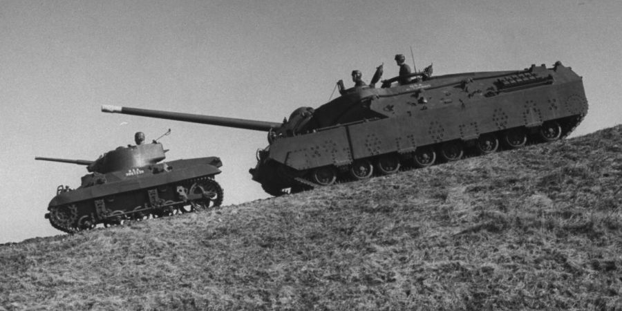 T28 Super Heavy Tank i prototyp czołgu lekkiego M22 Locust