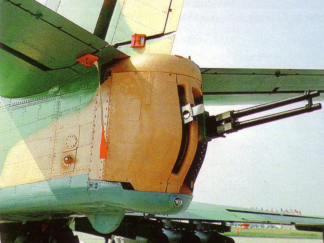 Iljuszyn Ił-102