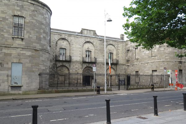 Więzienie Kilmainham Gaol (fot. Chester Santos/Wikimedia Commons)