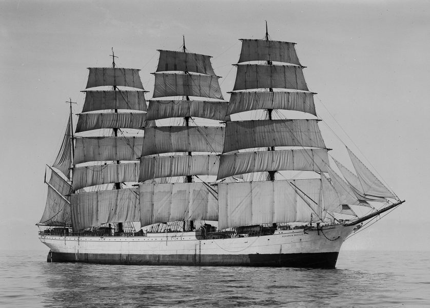 Herzogin Cecilie (fot. Allan C. Green/State Library of Victoria)