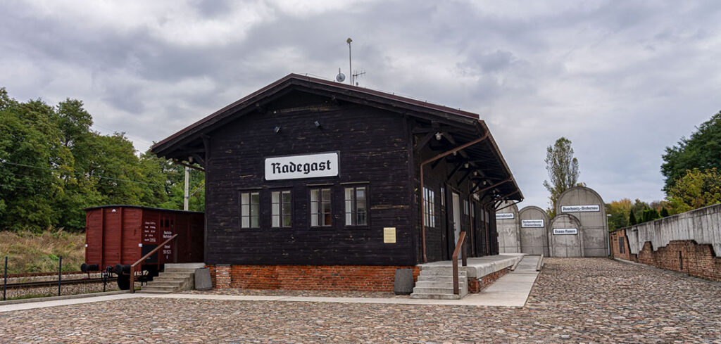 Stacja Radegast - pomnik i symbol holocaustu w Łodzi