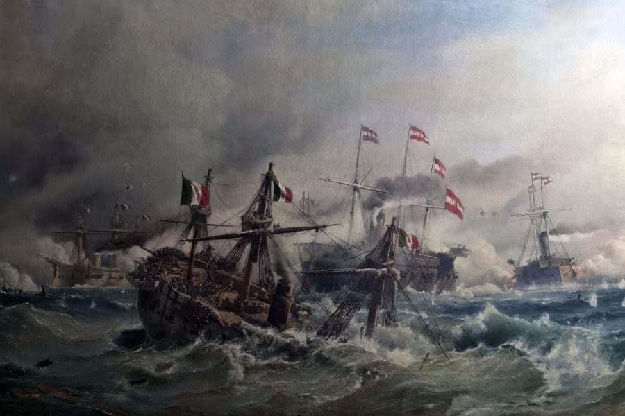 Tonący włoski okręt pancerny Re d'Italia podczas Bitwy pod Lissą (1866) (fot. Carl Frederik Sørensen)