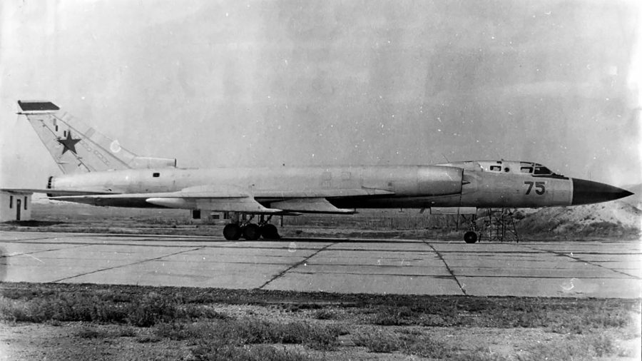 Tupolew Tu-128